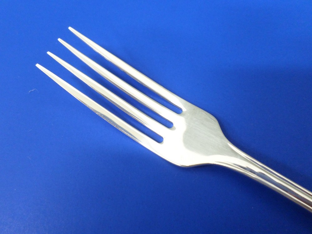 4 - Oneida Community SILVER CLARETTE Glossy Silverplate Flatware DINNER FORKS