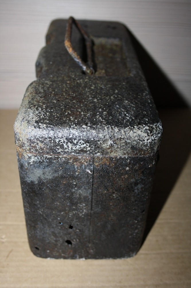 WW2 Original German Box for SMI