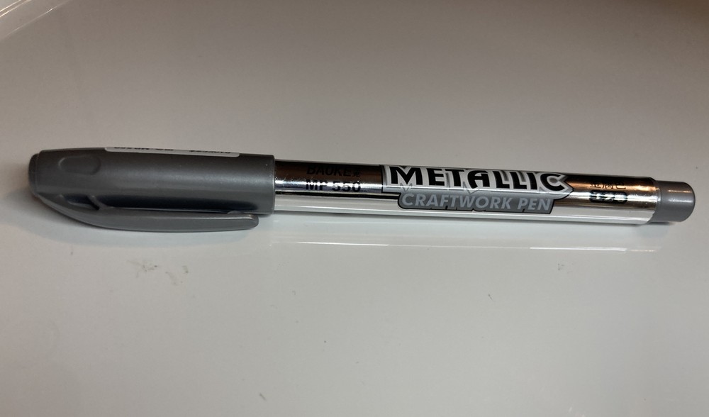 Baoke Bold Medium 1.5mm Permanent Marker Metallic Silver
