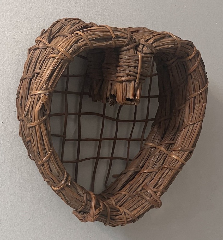 Rustic Heart Grapevine Wall Basket 10” Farmhouse Decor