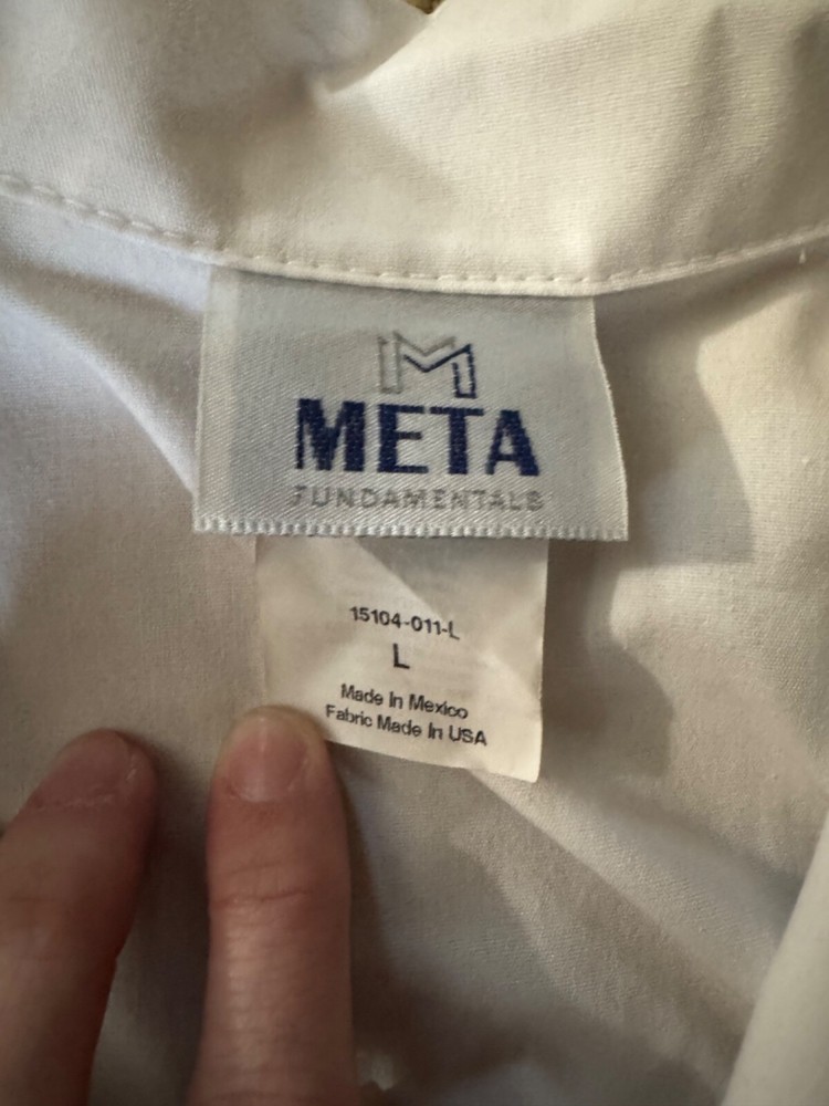 🥼 META Fundamentals White Lab Coat – Size Large – 2-Button