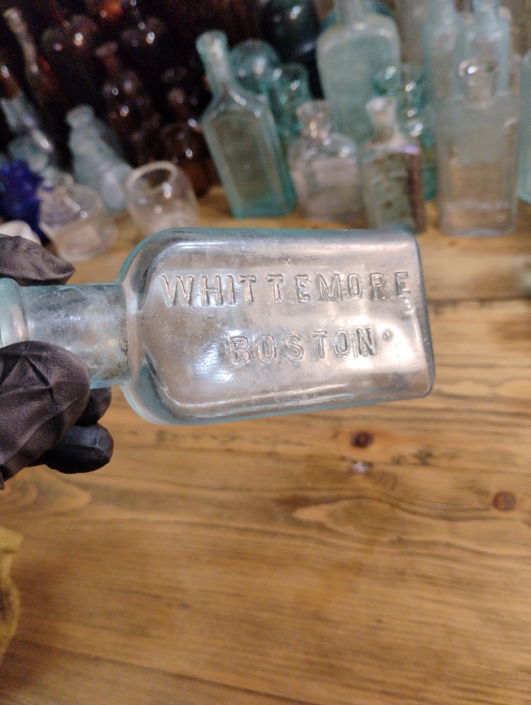 Whittemore, Boston Vintage Embossed Bottle, French Gloss, 3 Oz.