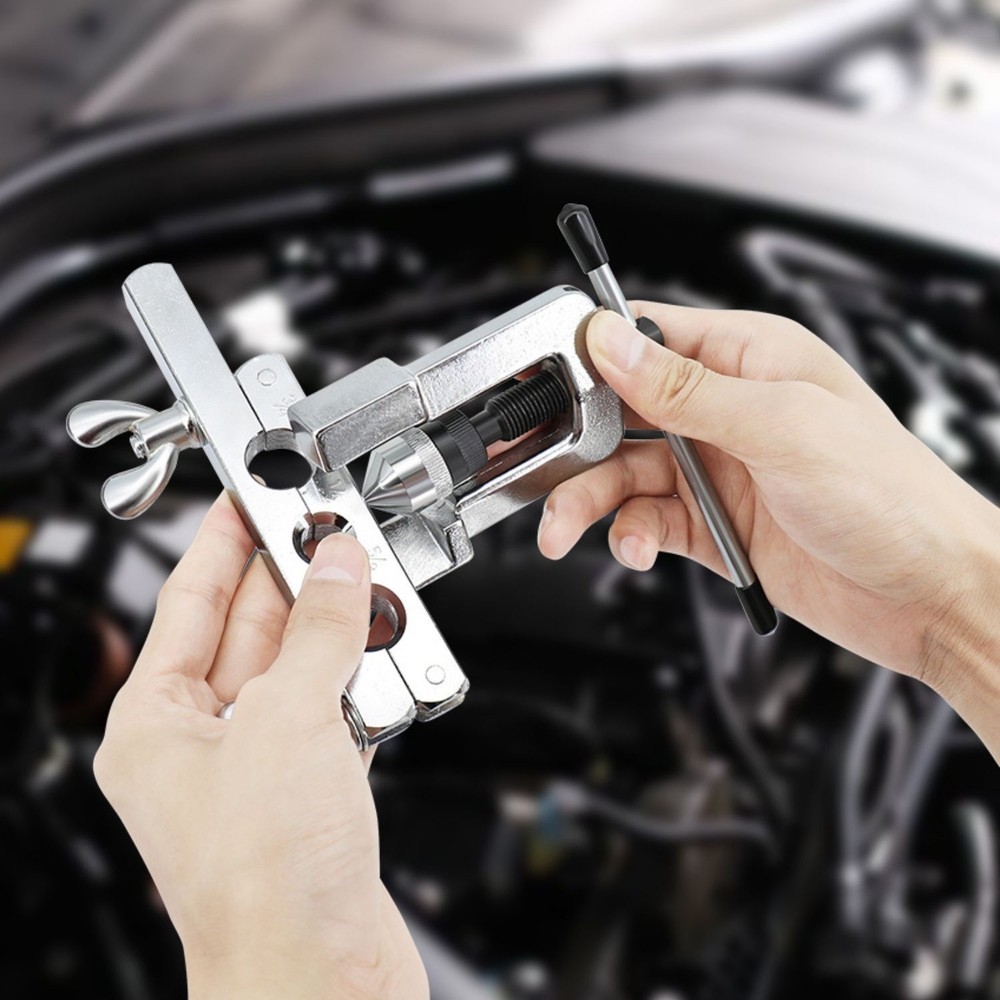 45 Degree Traditional Extrusion Type Flaring & Swaging Tool Kit W/ Carrying Case