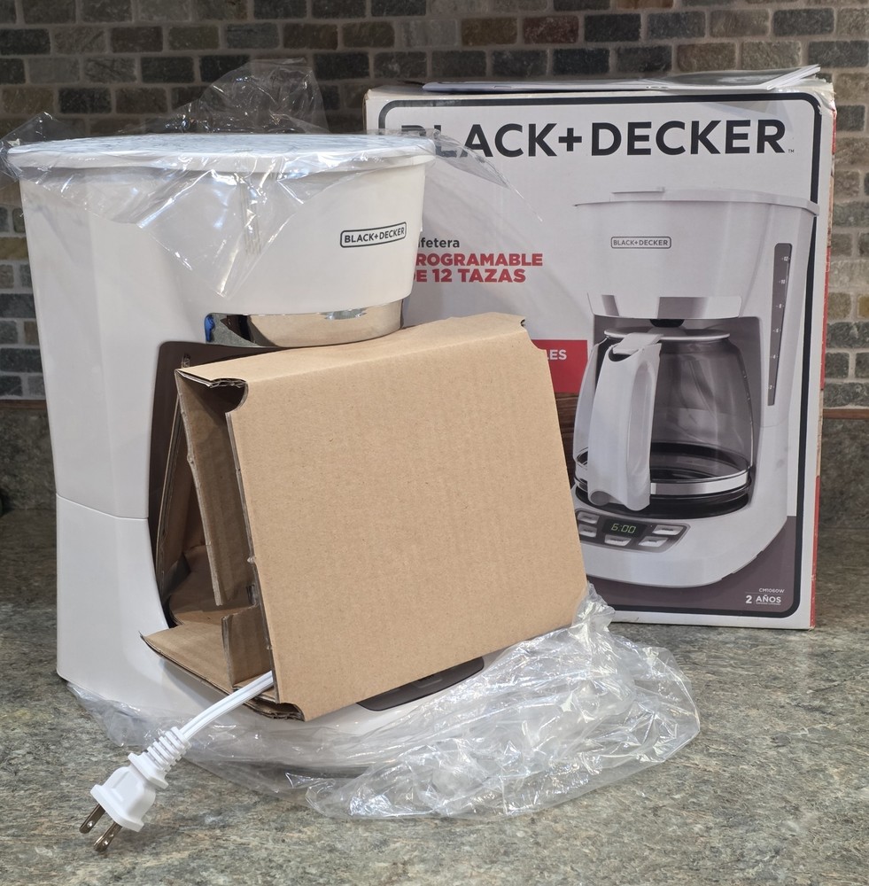 BLACK+DECKER 12-Cup Programmable Coffee Maker White CM1060 Base Unit ONLY