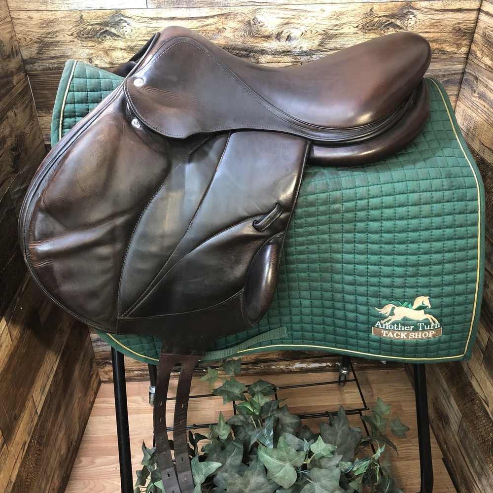 17.5" Voltaire Lexington PRO Saddle 2AA - Buffalo