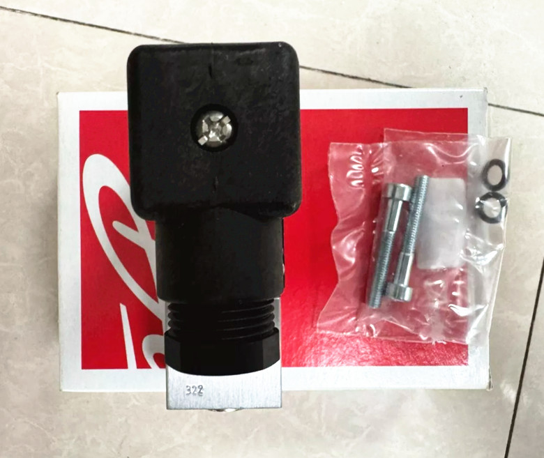 1pcs Danfoss MBC5100 061B000466 sensor