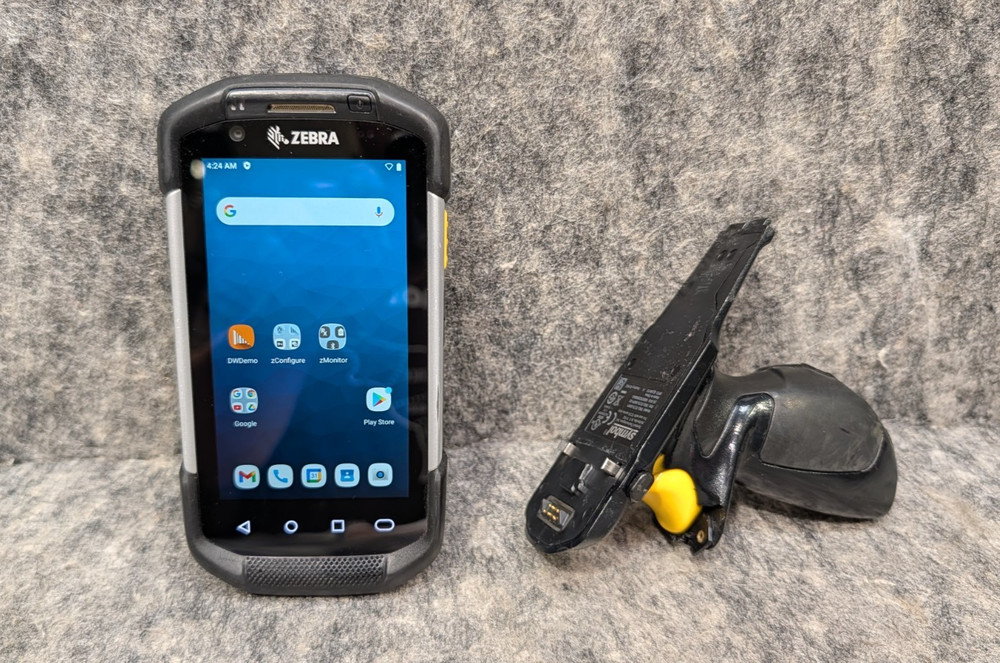 Zebra TC72 TC720L Mobile Barcode Scanner Touch Computer + Trigger Grip, Battery