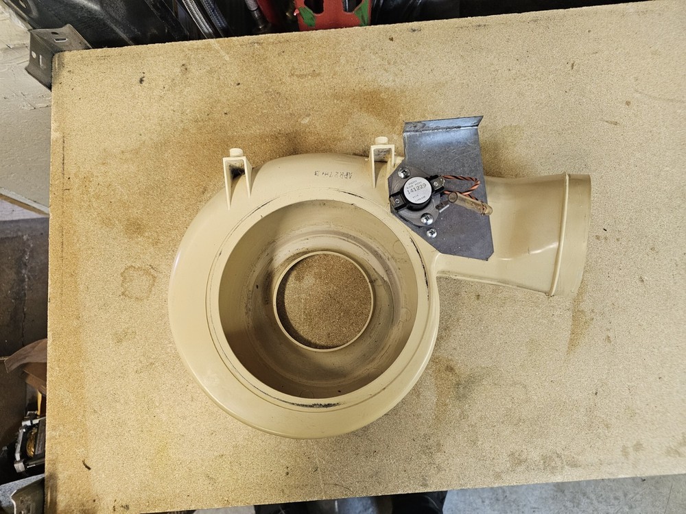 Lc-248 D Blower Cover