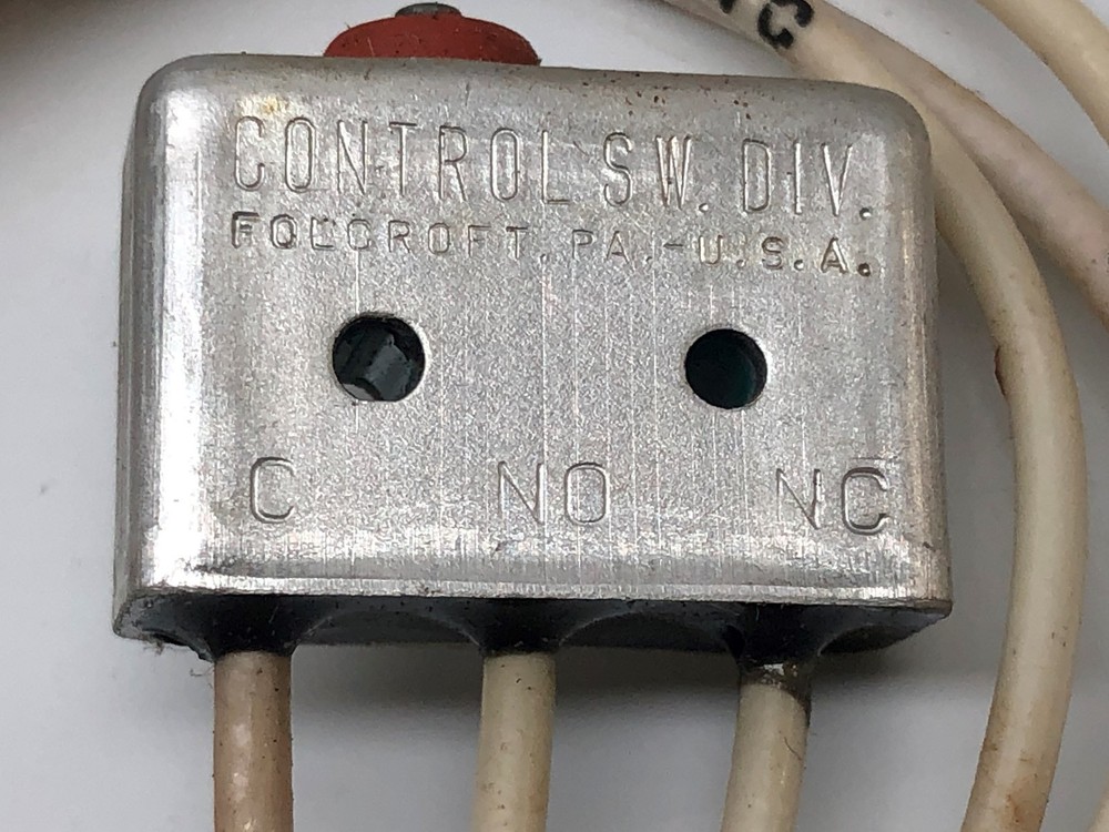 NEW MICRO SENSITIVE SWITCH EF1009