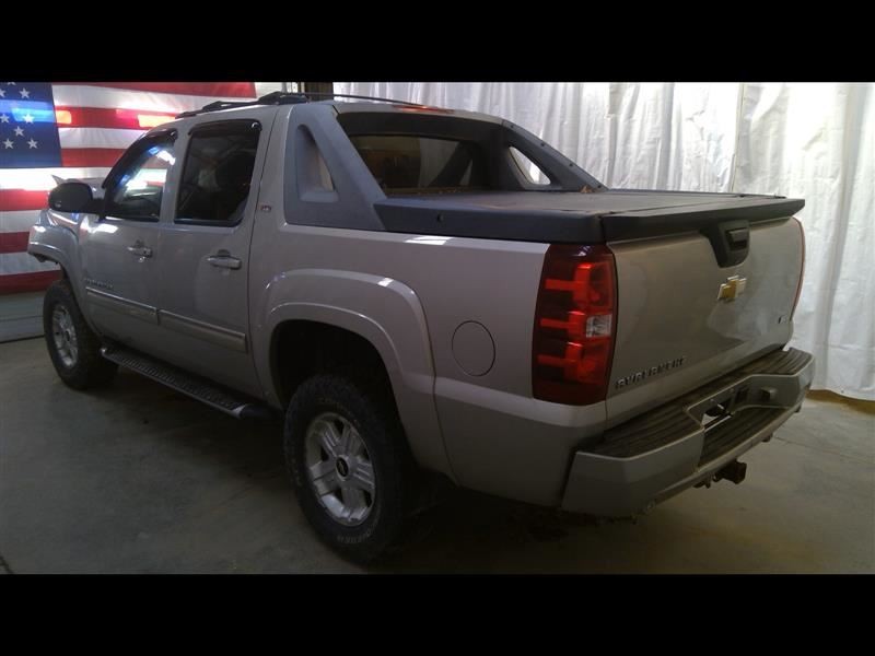 AVALNCH15 2009 Headrest 303455