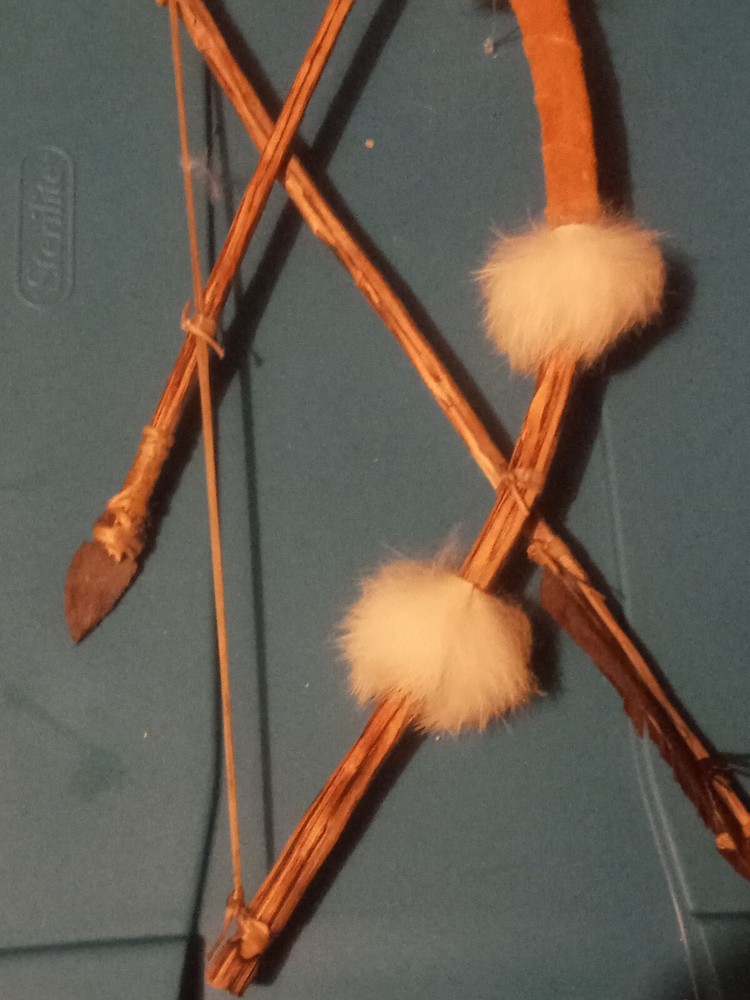 Vtg authentic Native Peace Bow & Crossed Arrows