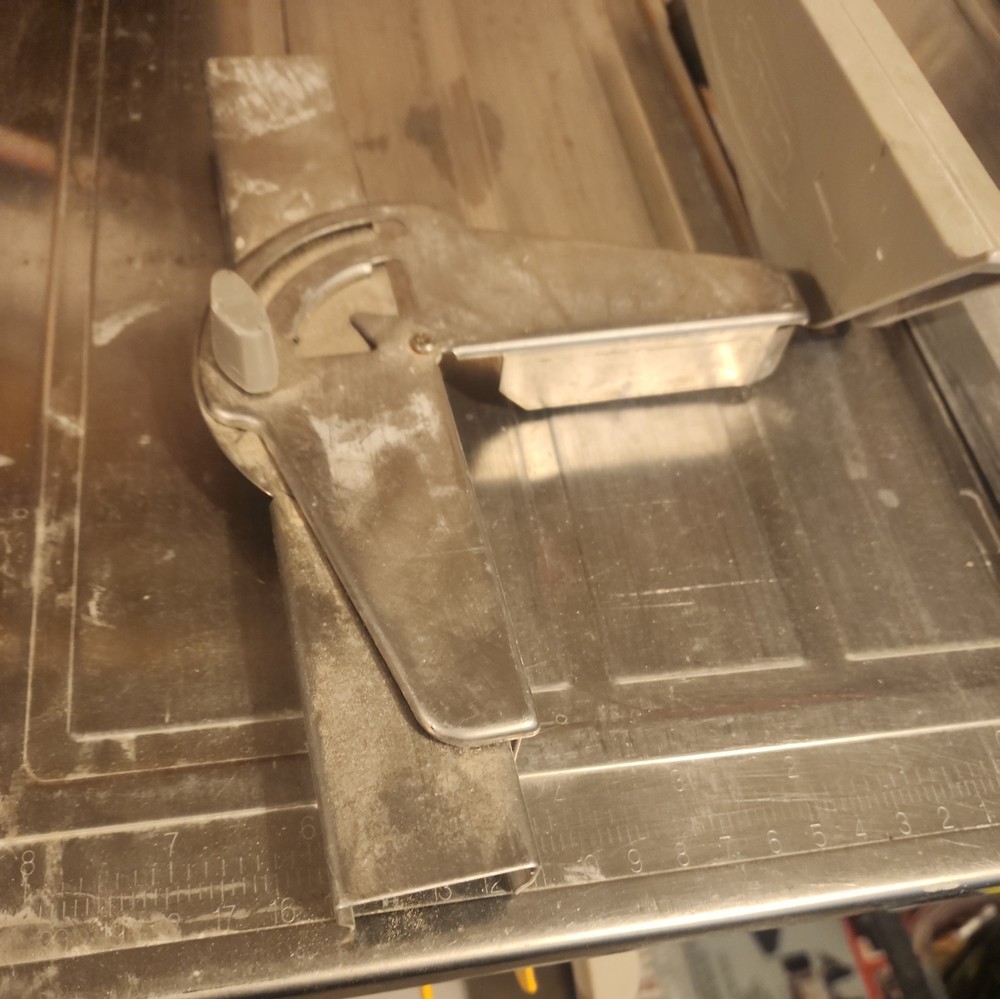 WorkForce tile cutter saw THD550 120V