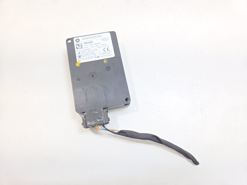 2015-2018 DODGE CHARGER REAR RIGHT SIDE BLIND SPOT RADAR SENSOR MODULE OEM