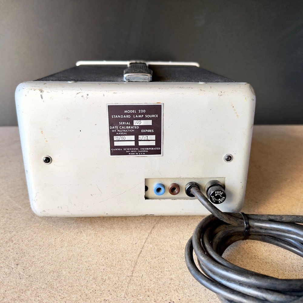 Gamma Scientific Model 220 Optical Source System Standard Lamp Source Unit