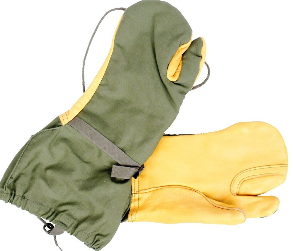 US Army Cold Weather Trigger Mitten Shell And Liner Size Medium