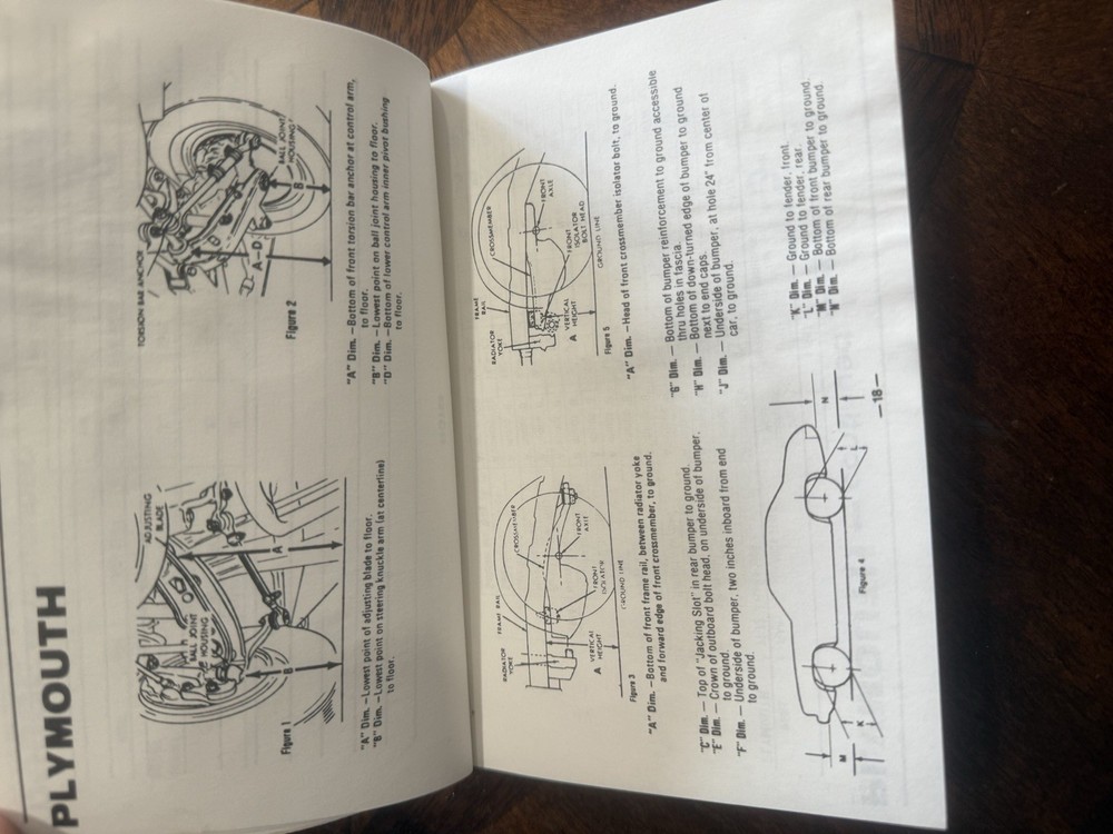 MOOG Chassis Height Specifications Pocket Manual 1990