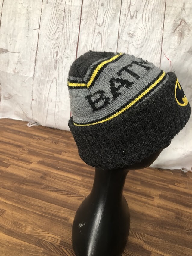 BATMAN DC Comics Gray/Black Beanie Hat Rolled One Size