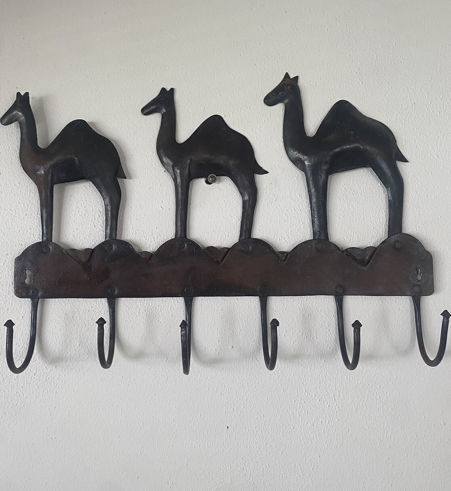 Metal Camel Coat hanger