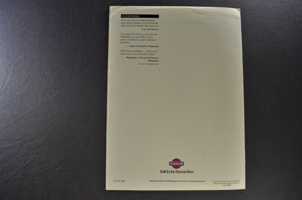1992 Nissan Pathfinder Road Test Brochure Folder Original 92