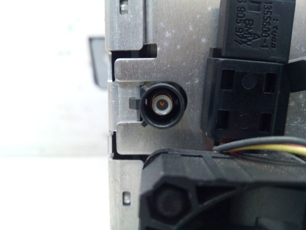 Radio/CD Changer Combination Code Not Available! Compatible for BMW 6 (E63)