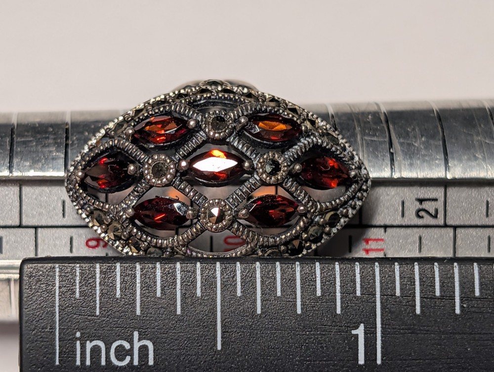 STERLING SILVER GARNETS RING SIZE 10 HALLMARKED 925