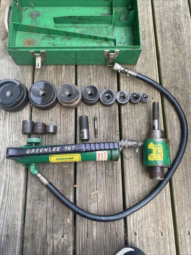 GREENLEE Hydraulic knockout punch driver set  with Case