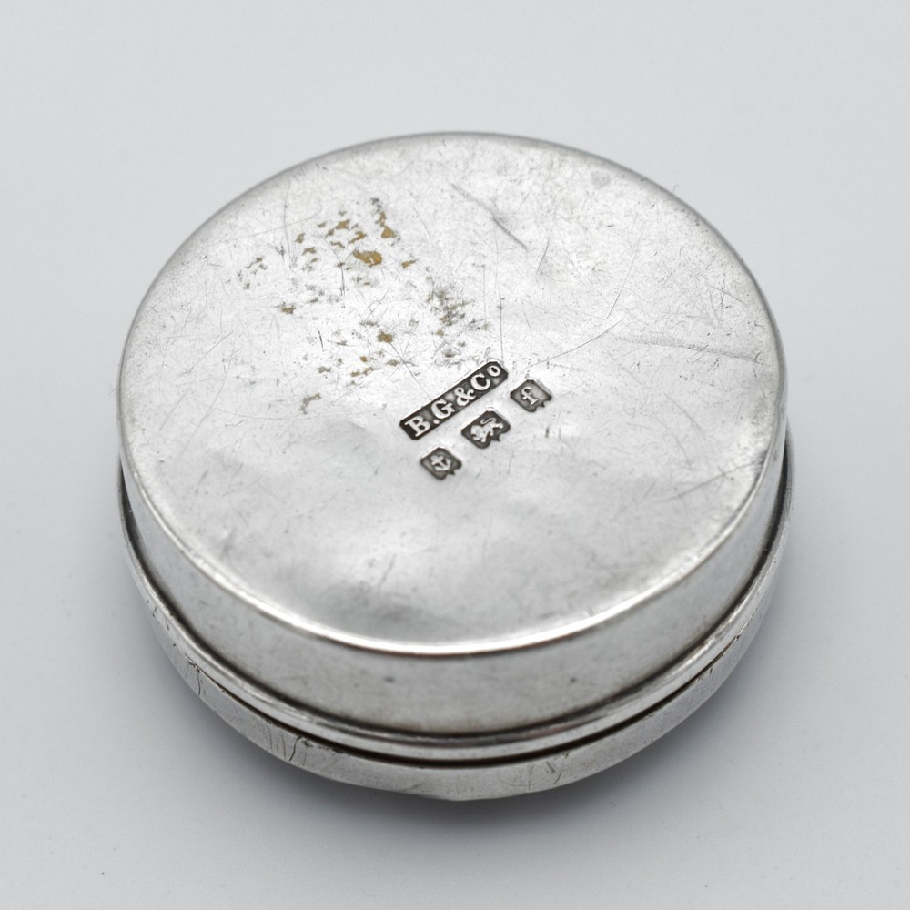 Antique Solid Silver Pill Pot Snuff Box Repousse Edwardian 1905