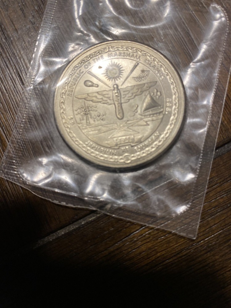 Marshall Islands 5 Dollars, 1988, U.S. Space Shuttle - Discovery