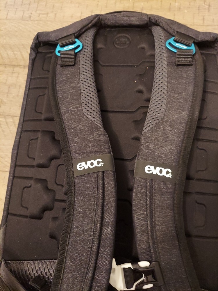 EVOC, Trail Pro 10, Protector backpack, Stone/Carbon Grey, LXL OPEN BOX.