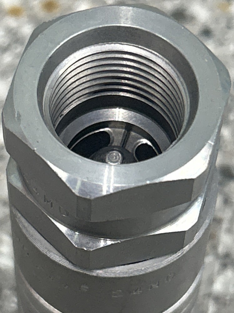 Faster FFH06 12 SAE Flat Face Hydraulic Coupler