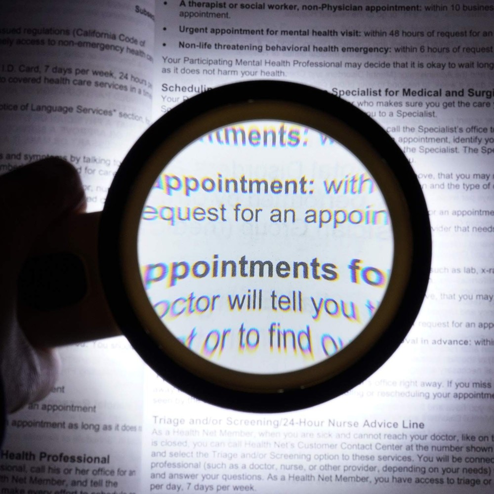 TMANGO Magnifying Glass with Light, 30X Handheld Large White