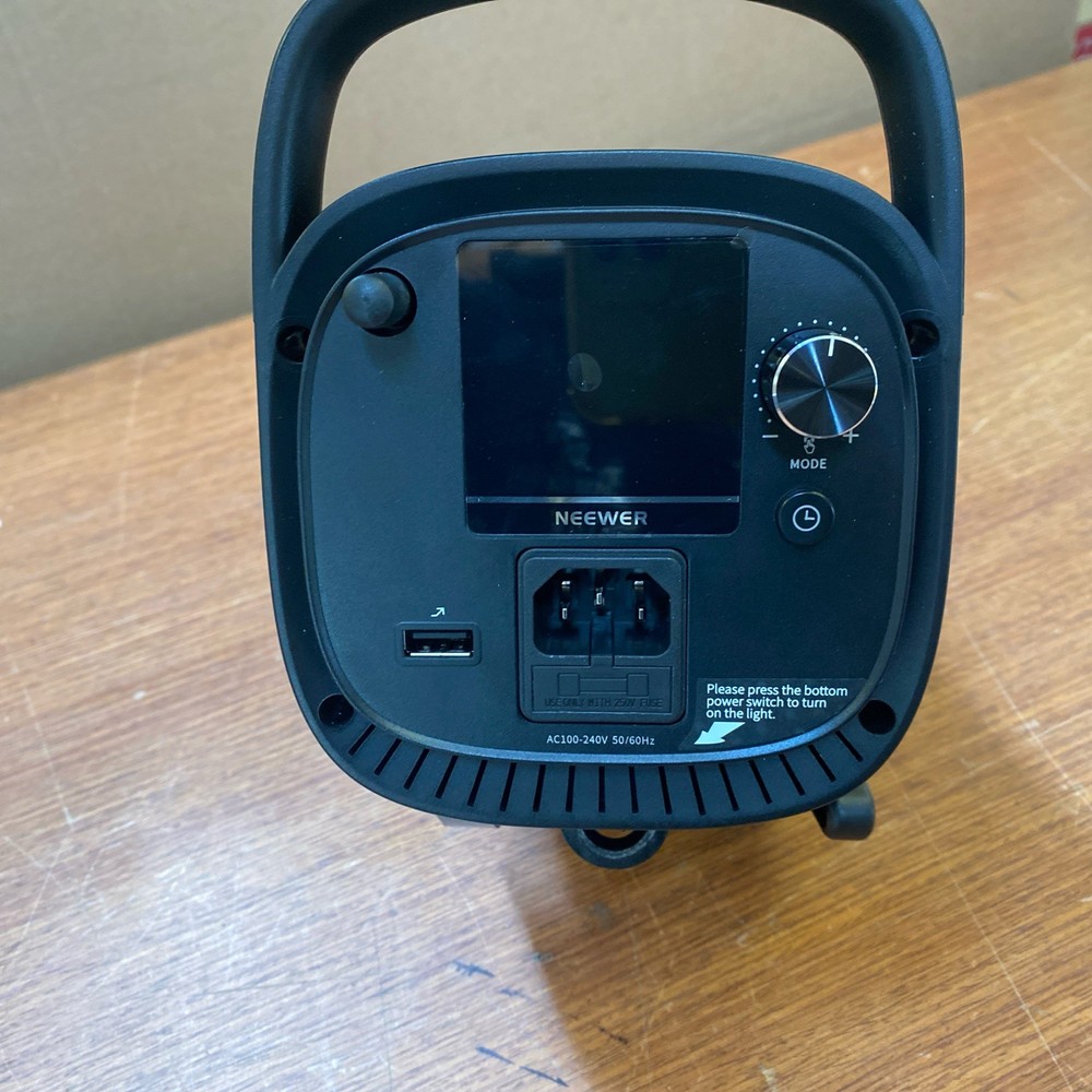 NEEWER CB60 LED Video Light