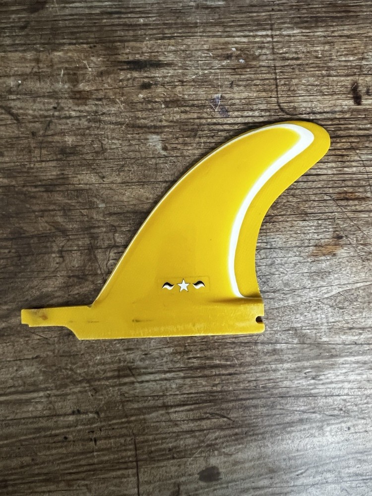 Vintage Star Surfboard Fin Right Side