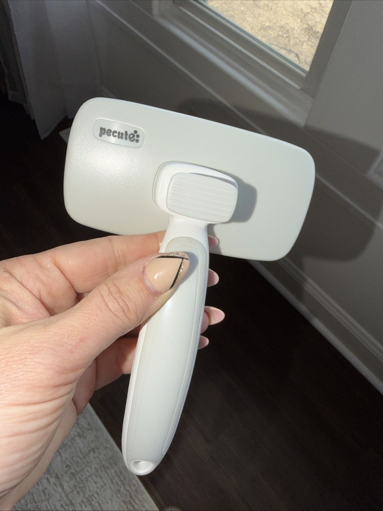 Self- Cleaning Slicker Pet Brush