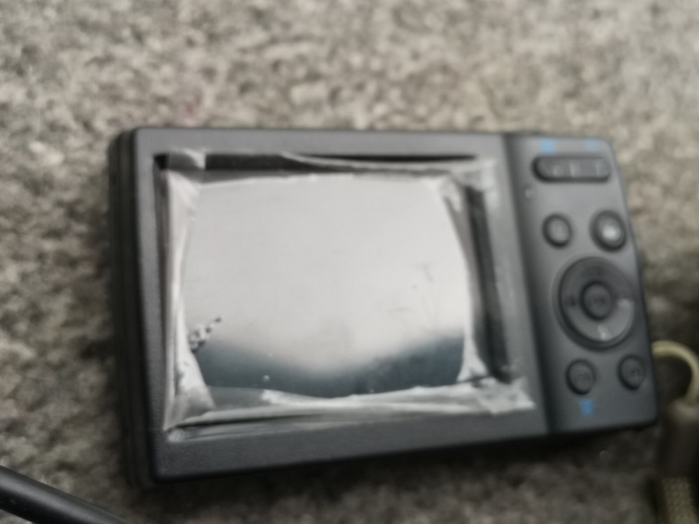 Compact Digital Camera 16mp (see Description)