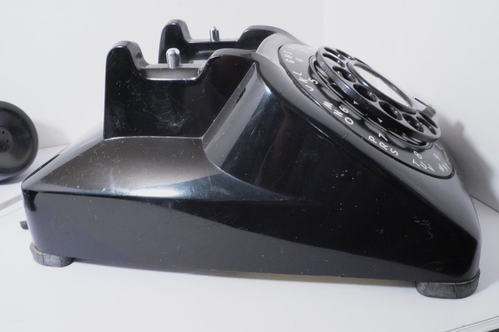 Nice Original AUTOMATIC ELECTRIC Black A/E 80 Deskset Sold AS IS & Untested