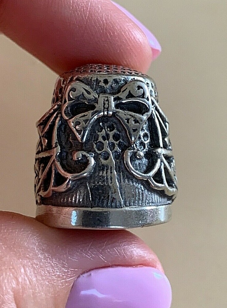ANTIQUE COLLECTIBLE SEWING SILVER THIMBLE 13,7 Gr.!