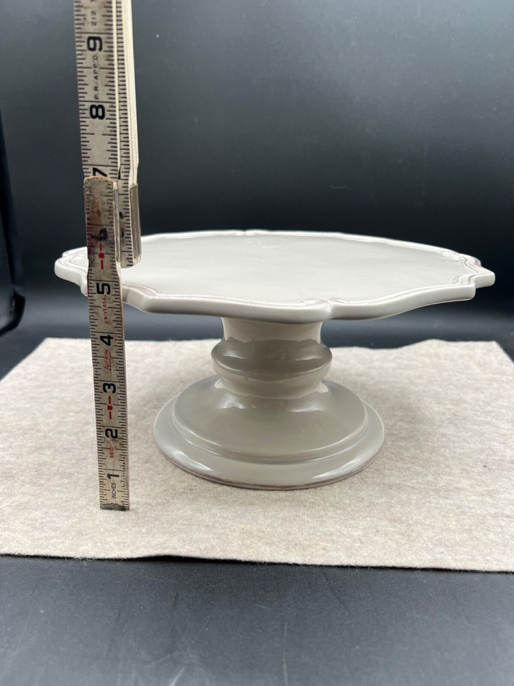 TRS ceramic raised cake plate