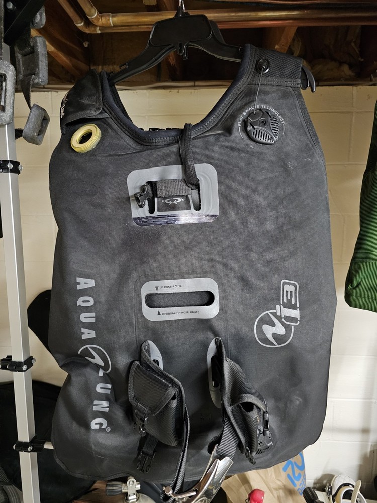 Aqua Lung DIMENSION i3 BCD Men's Size MD