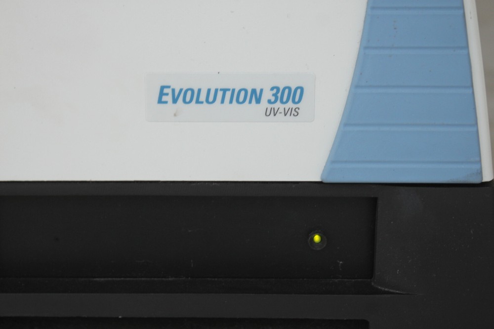 THERMO SCIENTIFIC EVOLUTION 300 BB UV SPECTROMETER AS-IS