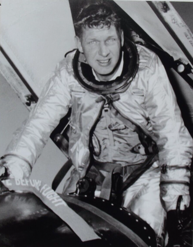 Robert A. Rushworth X-15 Pilot Autograph Card