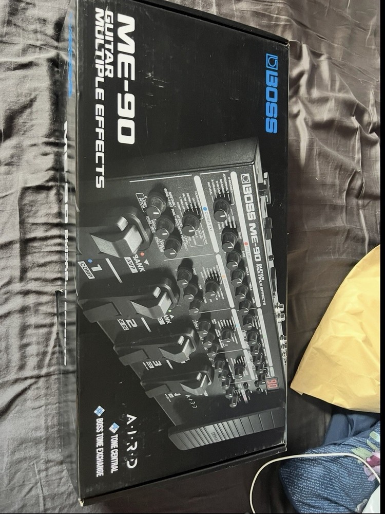 Boss ME-90 Guitar Multi-Effects Processor Pedal for Electric Guitar