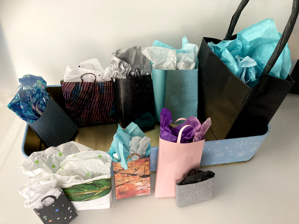 Miniatures & Art Surprises