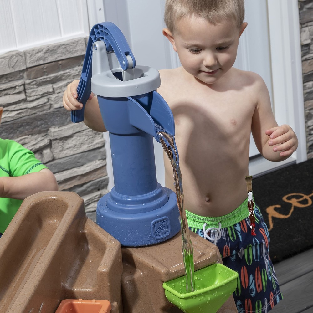 Step 2 Pump & Splash Discovery Pond Water Table Kids Water Sensory Activity