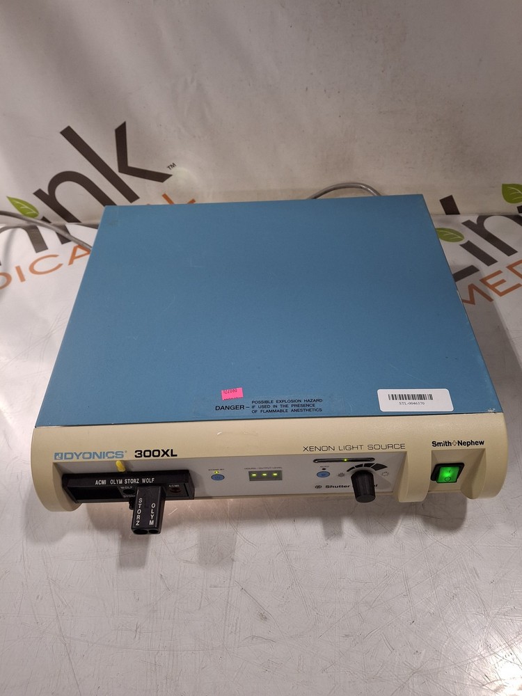 Smith & Nephew Dyonics 300XL Xenon Light Source