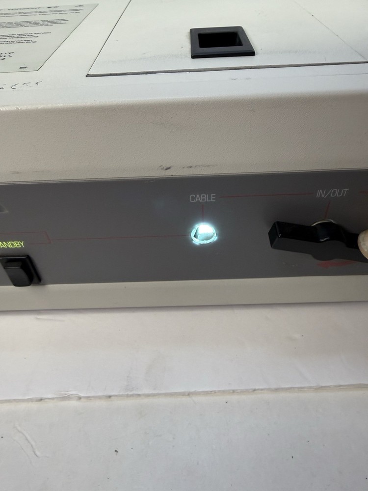 Stryker ENDOSCOPY Quantum 4000 Light Source Endoscope 220-170-000