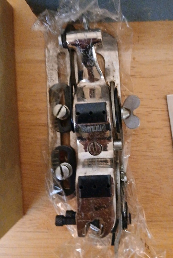 Famous Buttonhole Worker Model G W/ Original Box