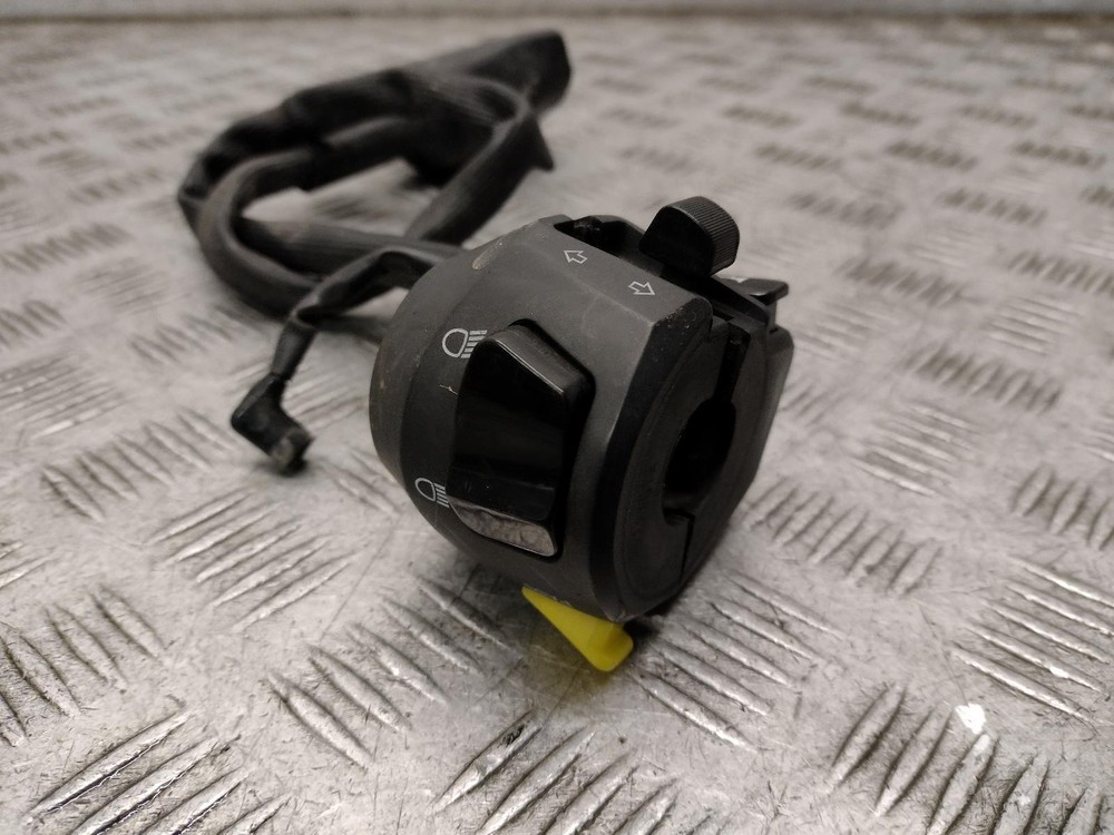 2019 BENELLI BN 125 Left Hand Switch Gear