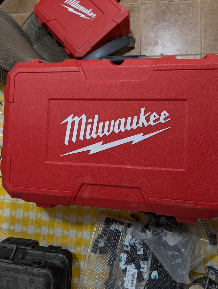 milwaukee 2922-20 m18 force logic press tool