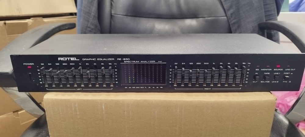 ROTEL EQUALIZER RE 830 SPECTRUM ANALYZER VINTAGE TESTED